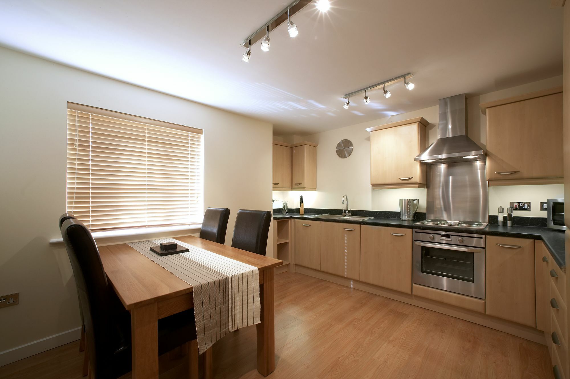 Appartamento Southwich House By Esa Swindon Esterno foto
